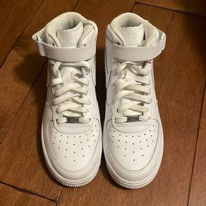 Boy’s/Women’s Hitop Airforce 1s